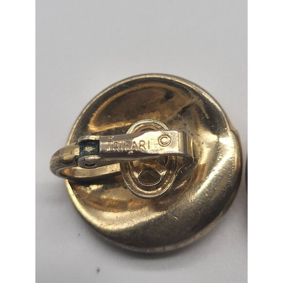 Vintage Crown Trifari Brushed Shiny Gold Tone Swirl Clip Earrings Classic - Picture 4 of 8